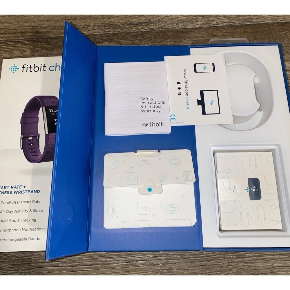 Fitbit Charge 2 Fitness Tracker with Wristband - Excellent Condition - Picture 9 of 10